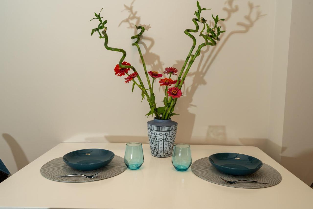 Comfy & Stylish Apt In Ioanninaアパートメント エクステリア 写真