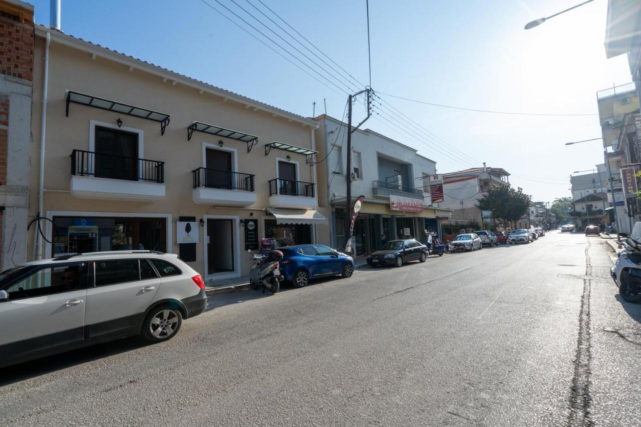 Comfy & Stylish Apt In Ioanninaアパートメント エクステリア 写真